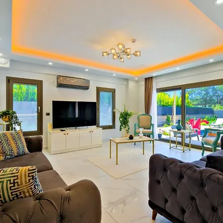 فيلة Oludeniz 4 Bedroom *
