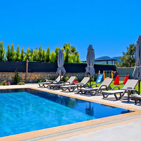 Villa Oludeniz 4 Bedroom 9441 Fethiye