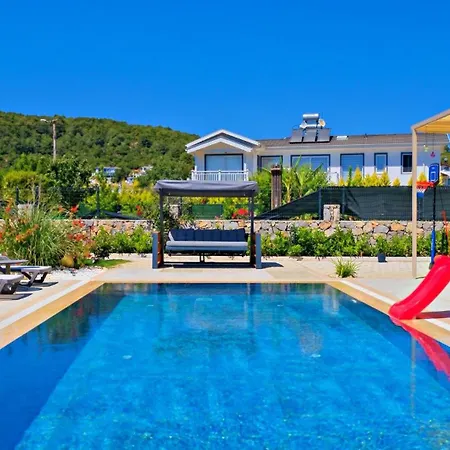 Oludeniz 4 Bedroom 9441 Villa Fethiye