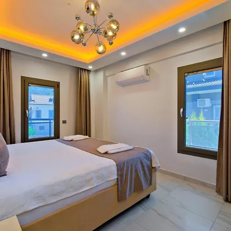 Oludeniz 4 Bedroom 9441 Вилла