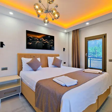 Oludeniz 4 Bedroom 9441 Вилла *