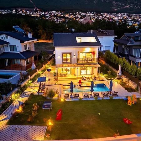 Вилла Oludeniz 4 Bedroom 9441