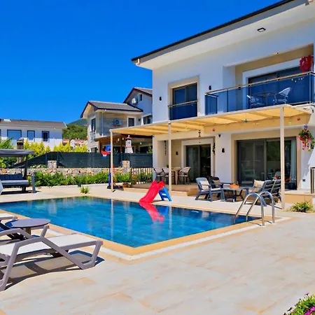 Oludeniz 4 Bedroom 9441 Вилла Фетхие
